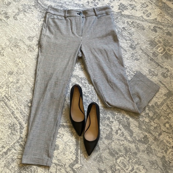 LOFT Pants - LOFT Houndstooth Full-Length Pants Skinny